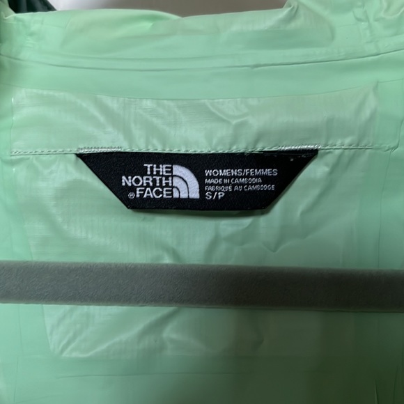 The North Face Rain Jacket - Barely Worn - Picture 4 of 6